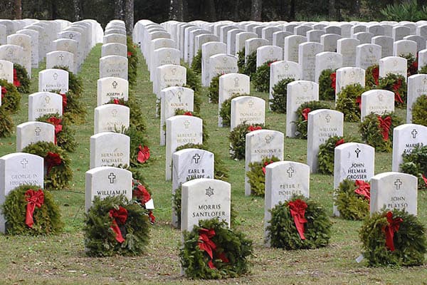 Holiday Wreath Laying At Veterans Cemeteries 2