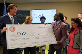 Governor Glenn Youngkin and First Lady Suzanne Youngkin present check to G³ Community Services in Stafford, Virginia on September 26th, 2022. Official photo by Christian Martinez, Office of the Governor.