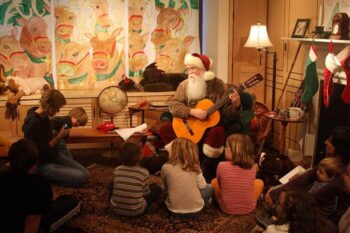 tom-williams-santa-with-kids