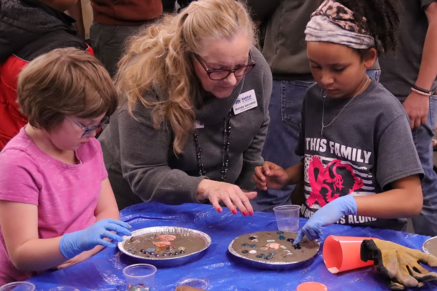 Grade schoolers make stepping stones 23