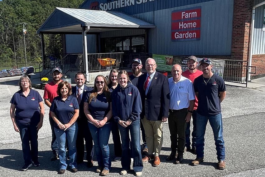 Delegates Tour Local Agriculture Retailer