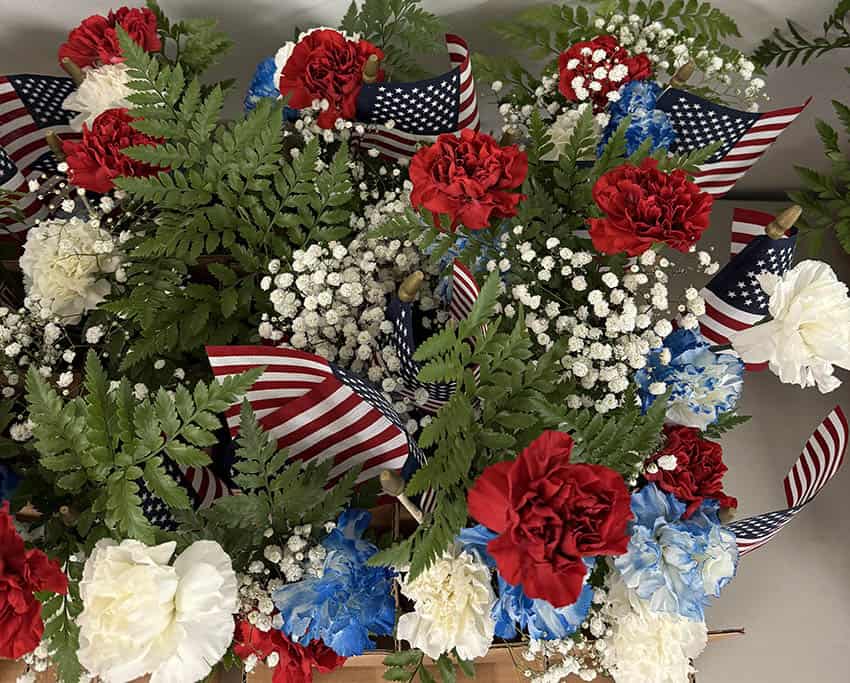 Volunteer Montgomery Flowers for Veterans: 3