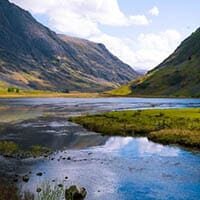 amem_river-view