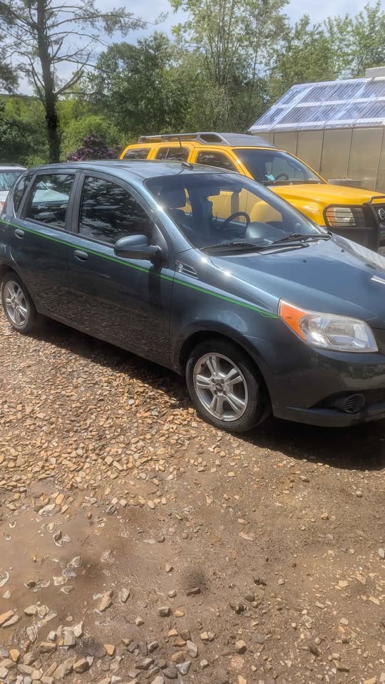 2011 Chevrolet aveo LT Hatchback 4D 2