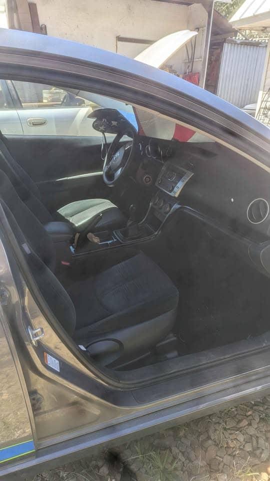 2010 Mazda mx-6 LS Coupe 2D 6